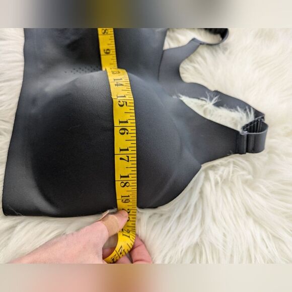 Brooks Scoopback Sports Running Bra Asphalt Grey - Picture 8 of 9